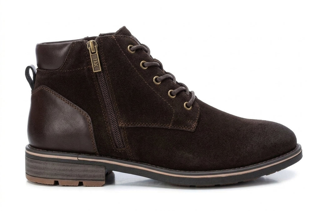 Botín de Hombre XTI en Serraje Marrón Chocolate con Cordones